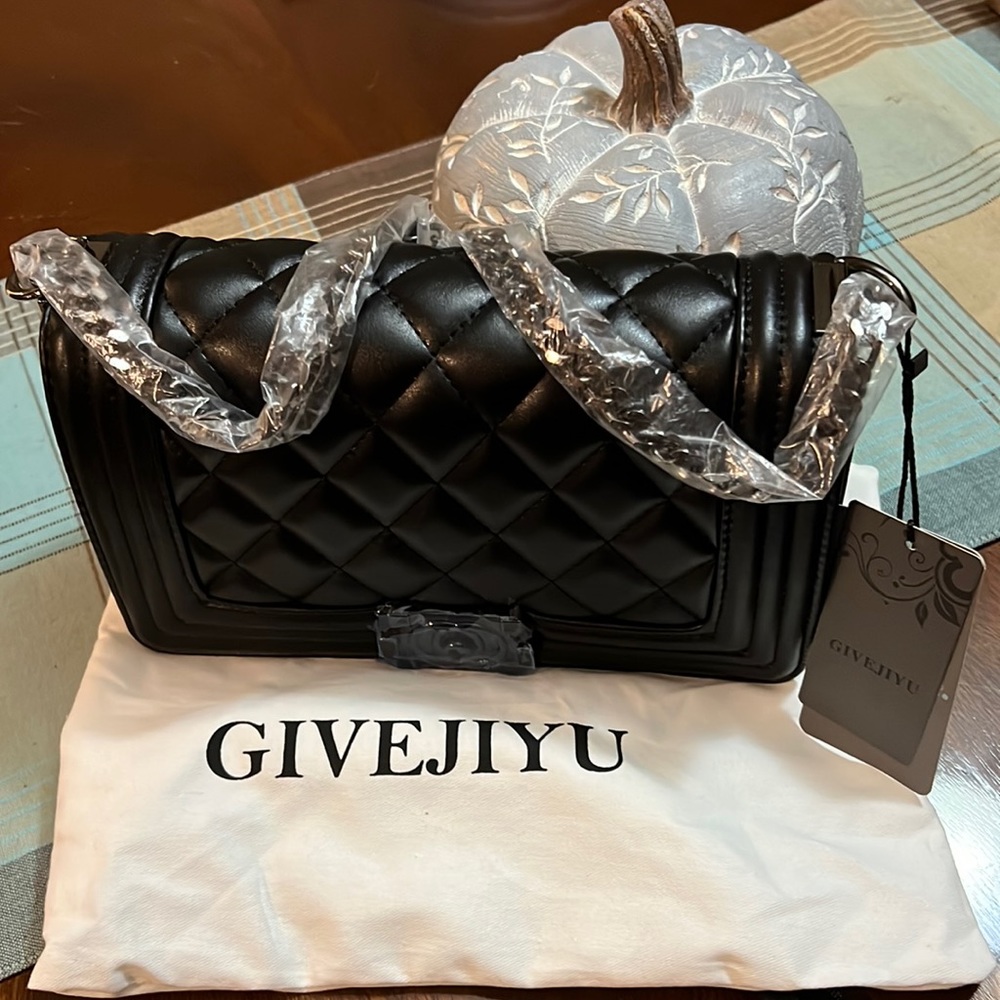 Brand New Black GIVEJIYU Handbag